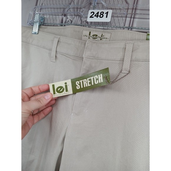 NWT L.E.I. Jeans Khaki Pants Women's SZ 11 Stretch High Waist MSRP $40.00 Flared - Picture 3 of 16